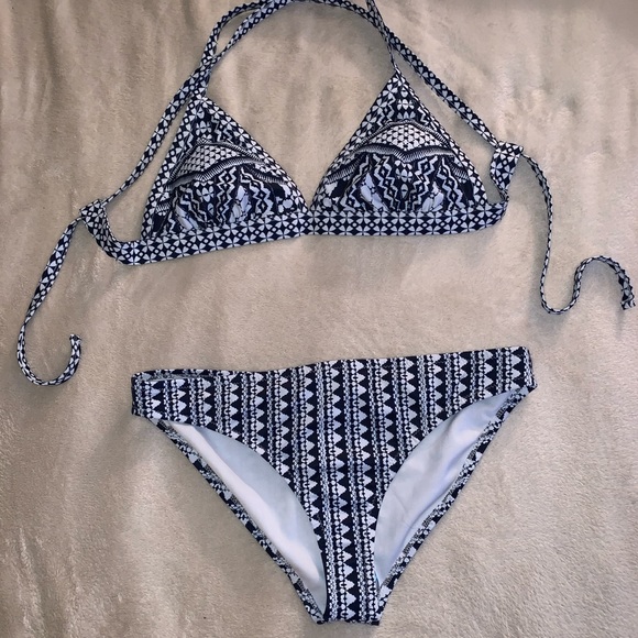 jessica simpson bathing suits